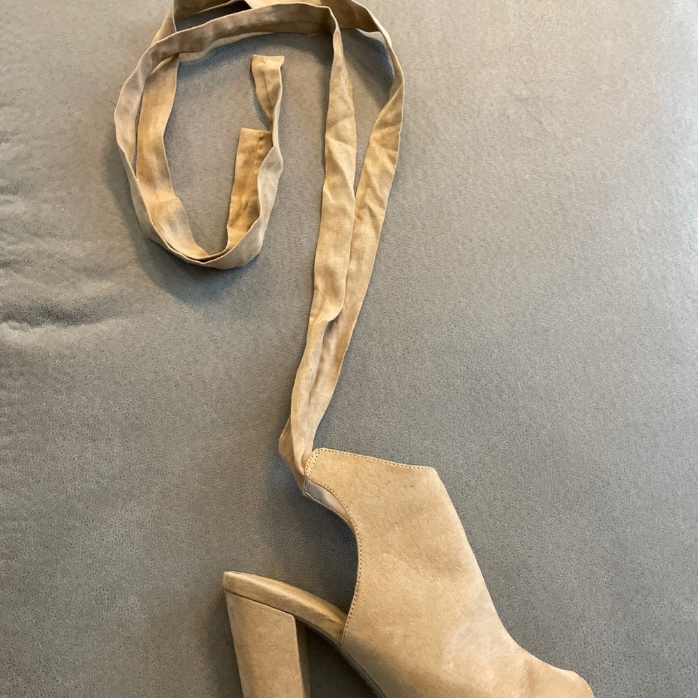 Open toe heel booties - Picture 3 of 3